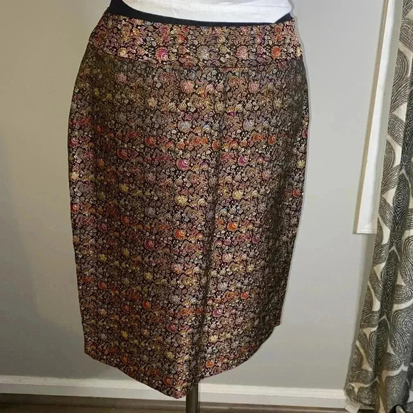 WDNY satin brocade pencil skirt - Picture 3 of 9